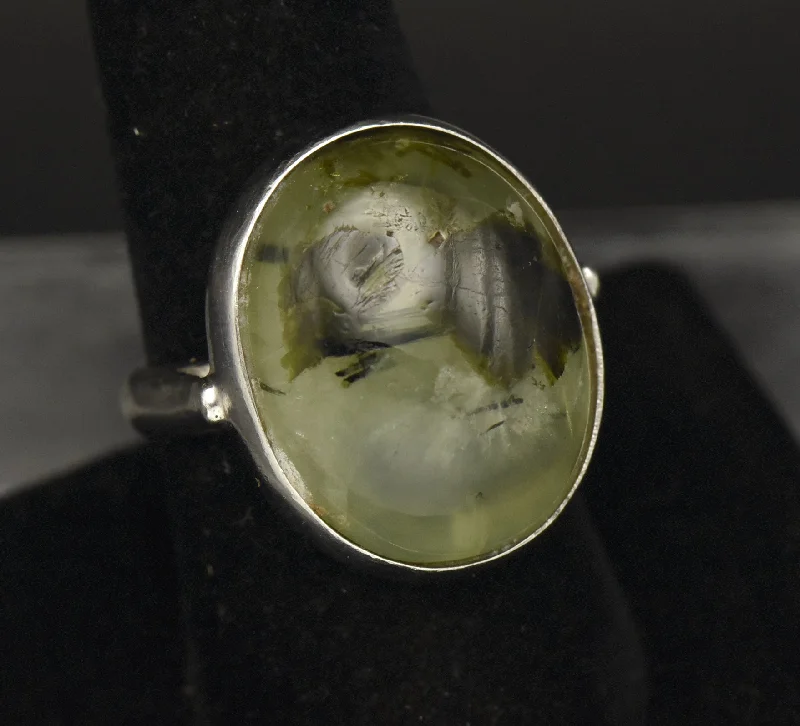 Elegant Wedding Bands For Stylish Brides-Vintage Epidote in Prehnite Sterling Silver Ring - Size 8.5