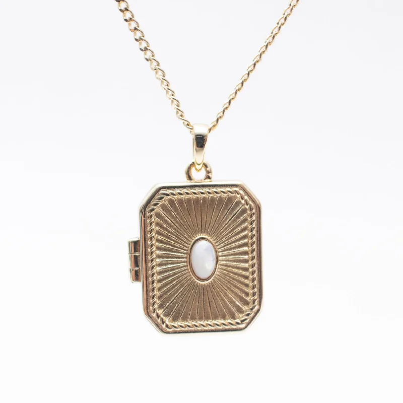 Elegant Long Necklace For Day Wear-Gold Vermeil Shining Mother of Pearl Locket