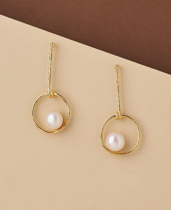 Luxury Earrings For Special Events-Fashionable Pearl Hanging Earring