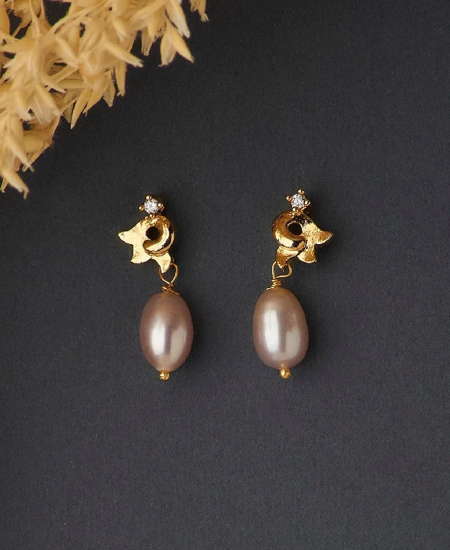 Sparkly Earrings For Formal Events-Elegant Stone Studded Pearl Earring