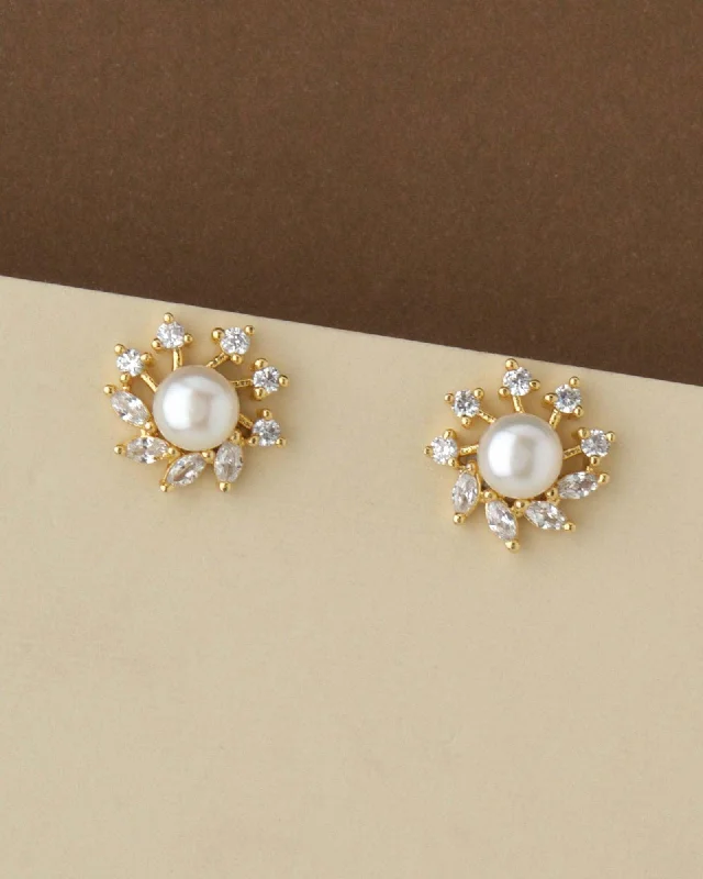 Minimalist Stud Earrings For Work-Floral Pearl & Stone Stud Earring