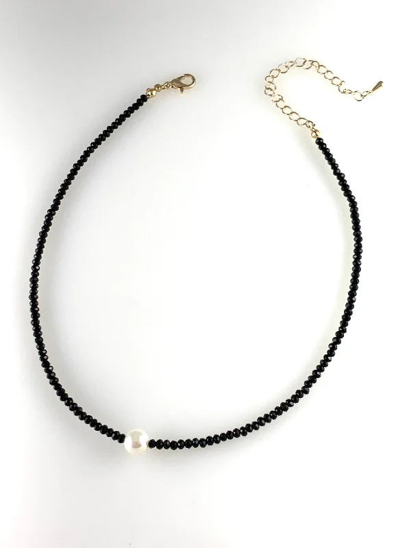 Sparkling Chain Necklace For Special Events-Black Beaded Necklace with Pearl Pendant