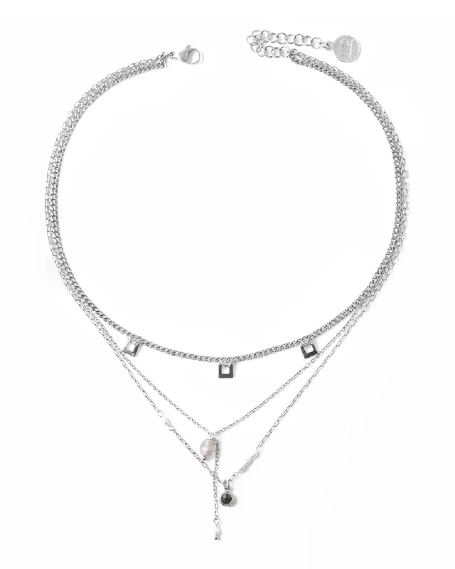 Classic Silver Necklace For Fashion Week-Muzo Silver Necklace