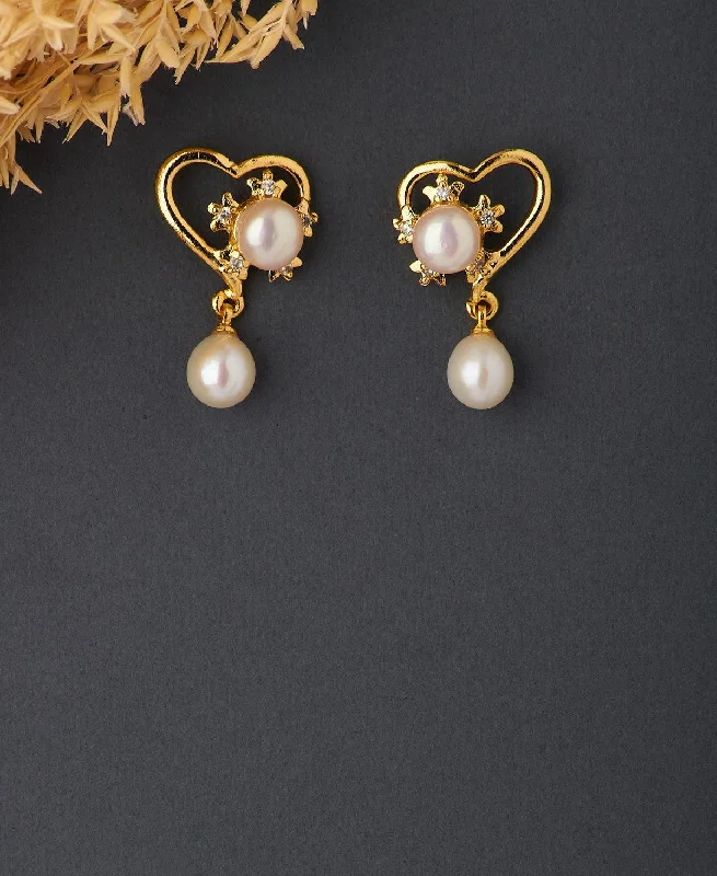 Large Hoop Earrings For Bold Fashion-Delicate Heart Pearl Hanging Earring