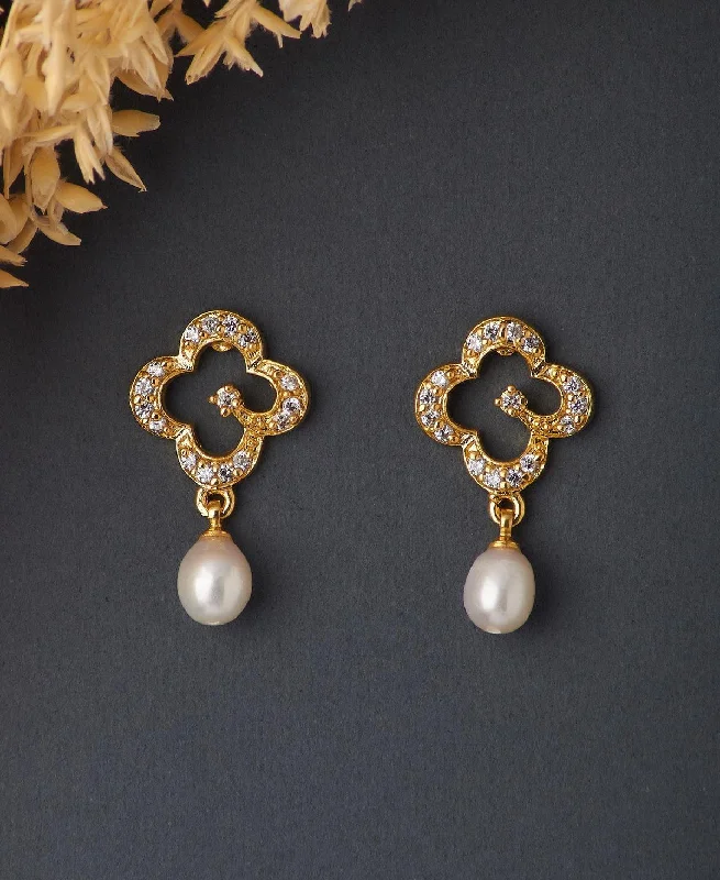 Large Silver Earrings For Bold Fashion-Pretty Pearl Hanging Earring