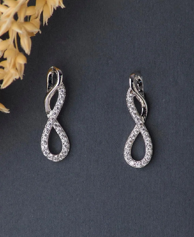 Elegant Gold Earrings For Special Occasions-Graceful Silver hanging Earring