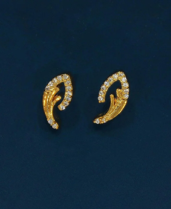 Trendy Earrings For Teenagers-Delicate Stone Studded Earring