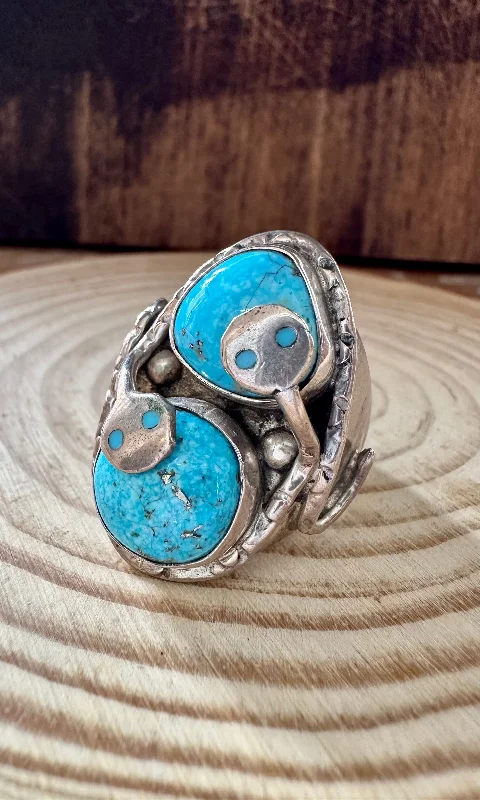 Unique Rose Gold Wedding Bands For Bridesmaids-SLITHER ON Zuni Silver and Turquoise Ring • Size 11