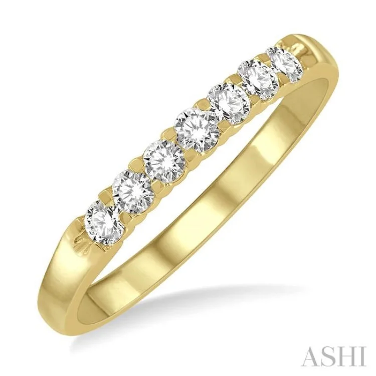 Personalized Wedding Rings With Custom Stones-1/4 ctw 7 Stone Round Cut Diamond Wedding Band in 14K Yellow Gold