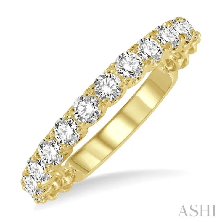 Custom Engagement Rings For Timeless Proposals-3/4 ctw Lattice Round Cut Diamond Wedding Band in 14K Yellow Gold