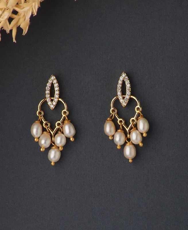 Gold Earrings With Natural Stones For Summer-Ethnic Pearl Hanging Pearl Earring