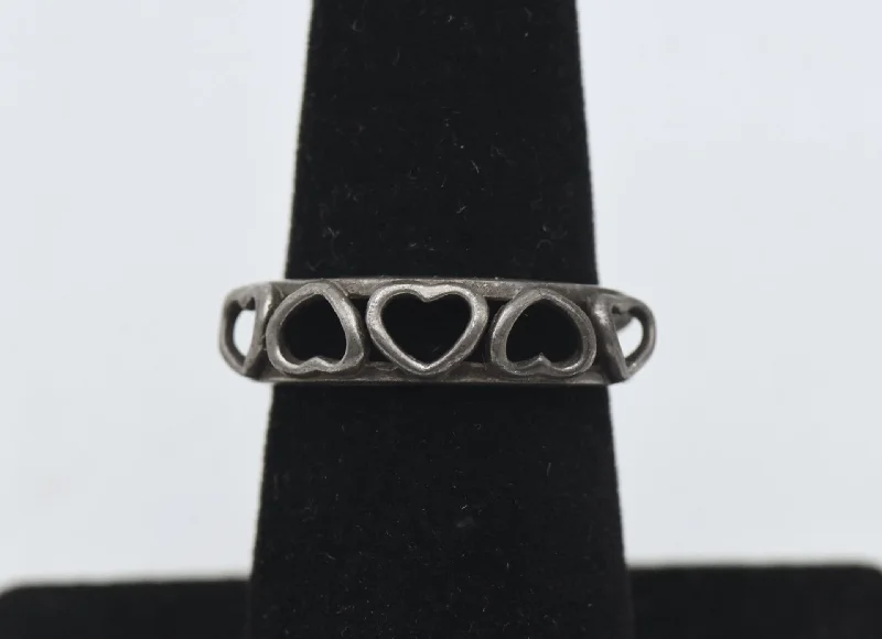 Elegant Wedding Rings For Fashion-Forward Brides-Vintage Handmade Sterling Silver Hearts Ring - Size 6.5