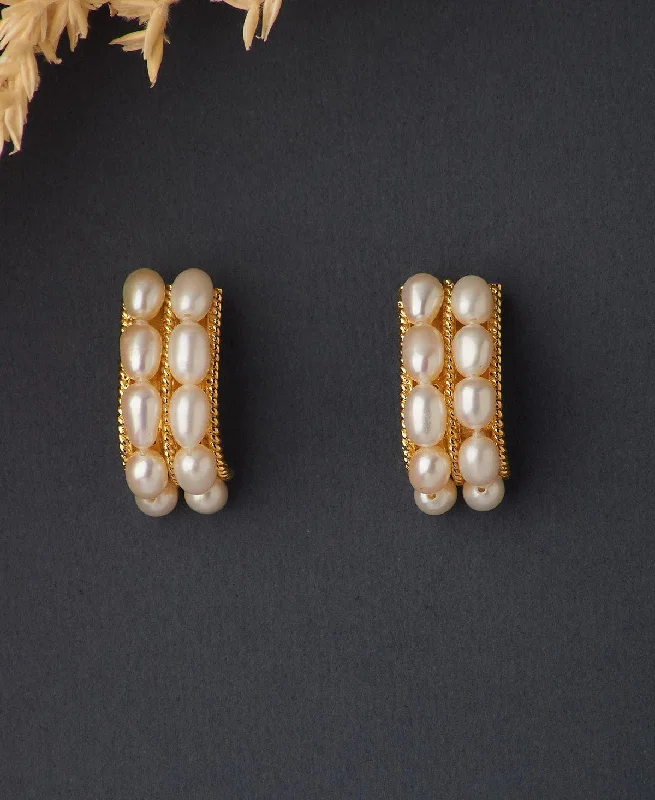 Handmade Gemstone Earrings For Fashion-Classic Pearl Stud Earring