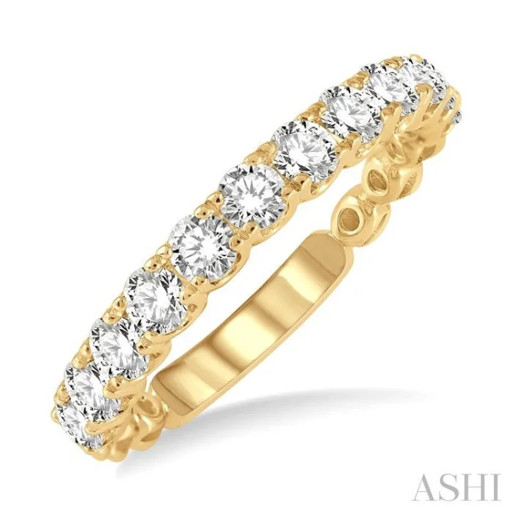 Classic Wedding Rings With Gemstone Details-1 ctw Lattice Round Cut Diamond Wedding Band in 14K Yellow Gold