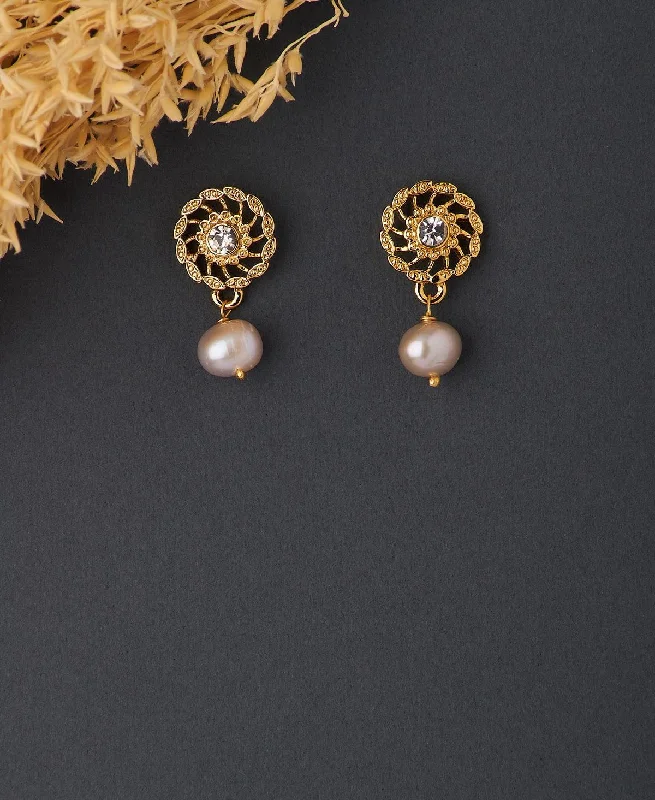 Chic Silver Hoop Earrings For Casual Wear-Floral Stone Studded Pearl Earring