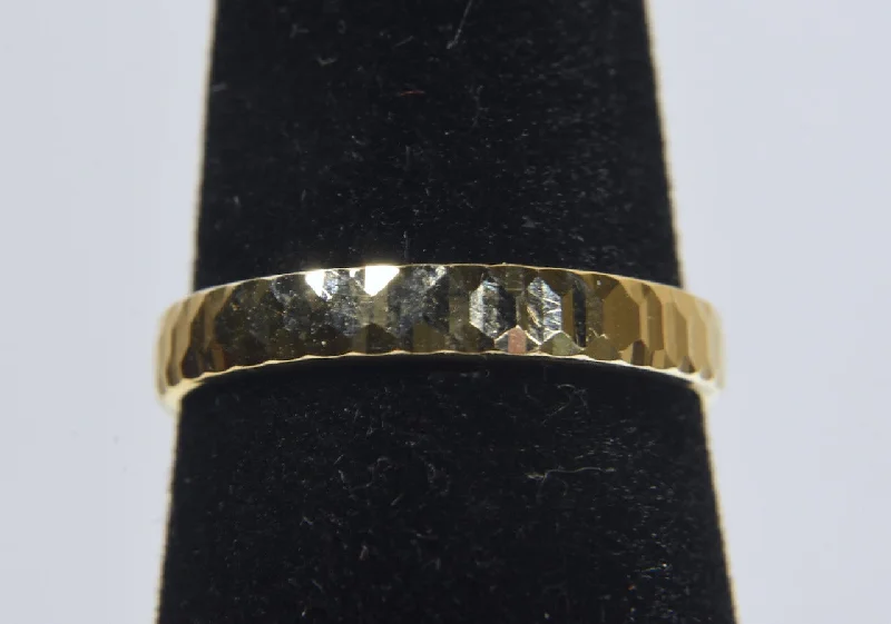 Personalized Gemstone Rings For Special Occasions-14k Yellow Gold Faceted Band Ring - Size 6