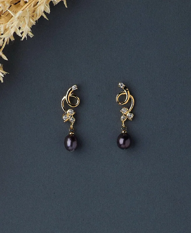 Handcrafted Gemstone Earrings For Special Gifts-Pretty hanging drop pearl Earring