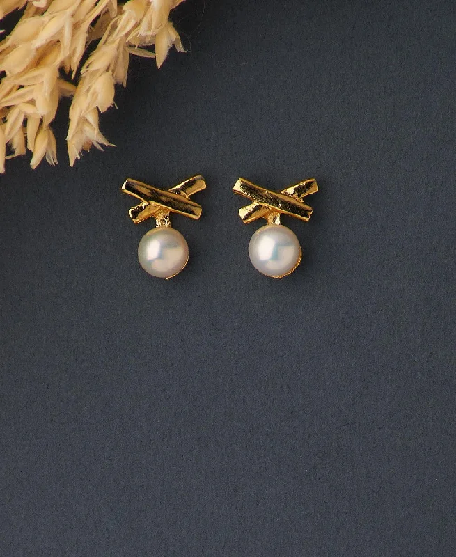 Gold Stud Earrings For Brides-Fancy Real Pearl Stud Earring