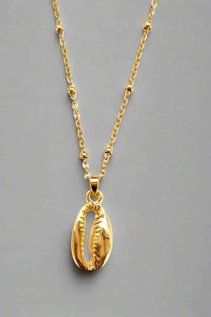 Sparkling Pendant Necklace For Weddings-Cowrie Necklace