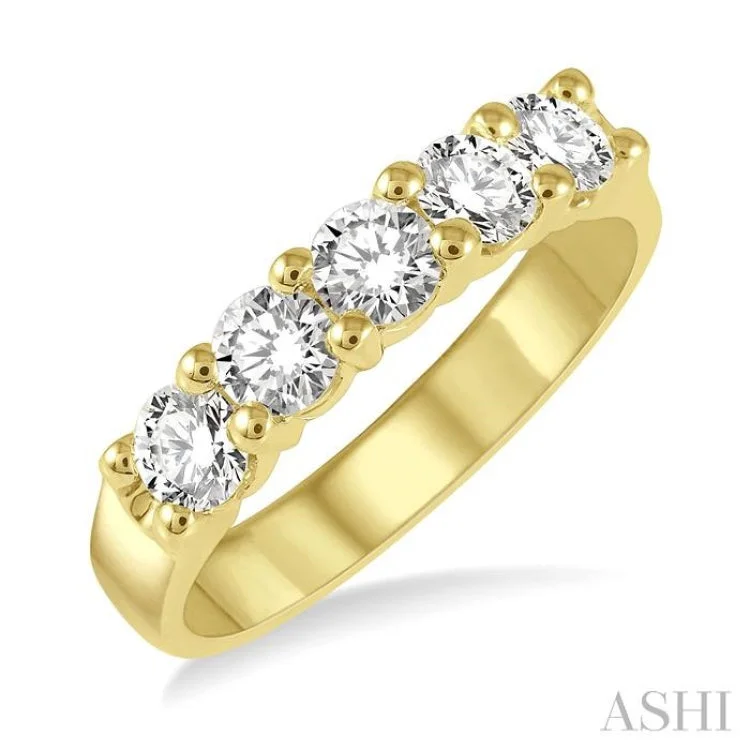 Unique Gemstone Rings For Wedding Day-1 ctw 5 Stone Round Cut Diamond Wedding Band in 14K Yellow Gold