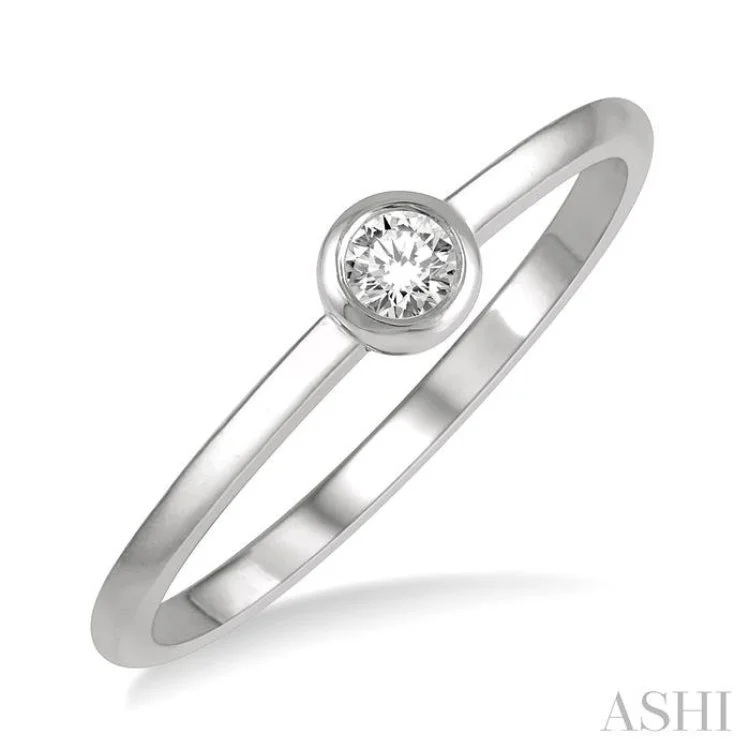 Luxury Gemstone Rings For Special Moments-1/10 Ctw Bezel Set Round Cut Diamond Petite Fashion Ring in 10K white Gold