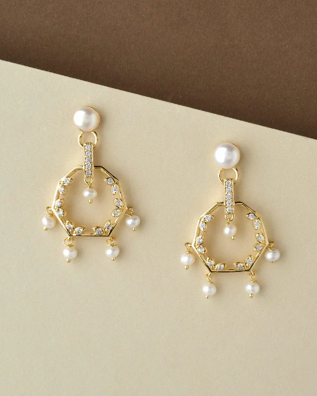 Unique Hoop Earrings For Casual Wear-Elegant Drop Pearl Hang Earring