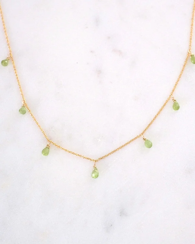 Trendy Bar Necklace For Casual Style-Petite Peridot Princess Necklace