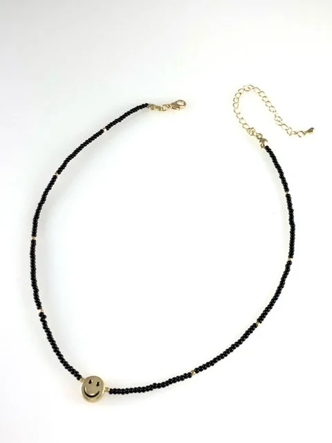 Simple Gold Pendant Necklace For Special Gifts-Happy Face Beaded Necklace - Black