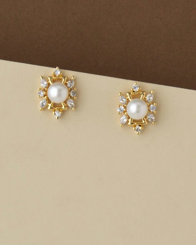 Minimalist Gold Earrings For Sophisticated Look-Pretty Pearl & Stone Stud Earring