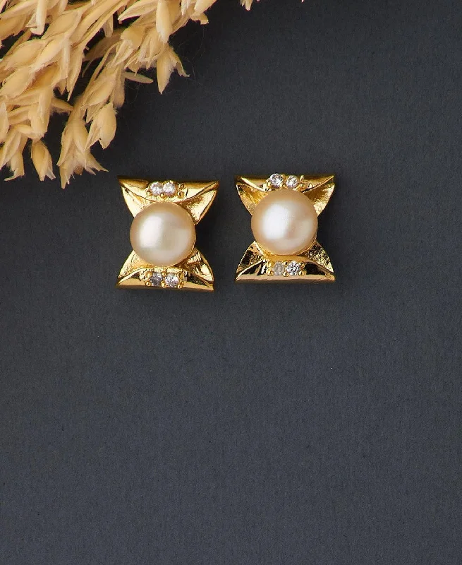 Statement Earrings For Fashion Week-Elegant Real Pearl Stud Earring