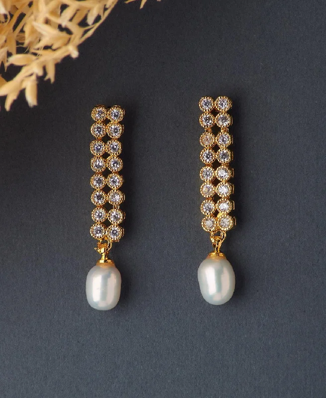 Trendy Silver Earrings For Casual Wear-Delicate Stone Studded Pearl Earring