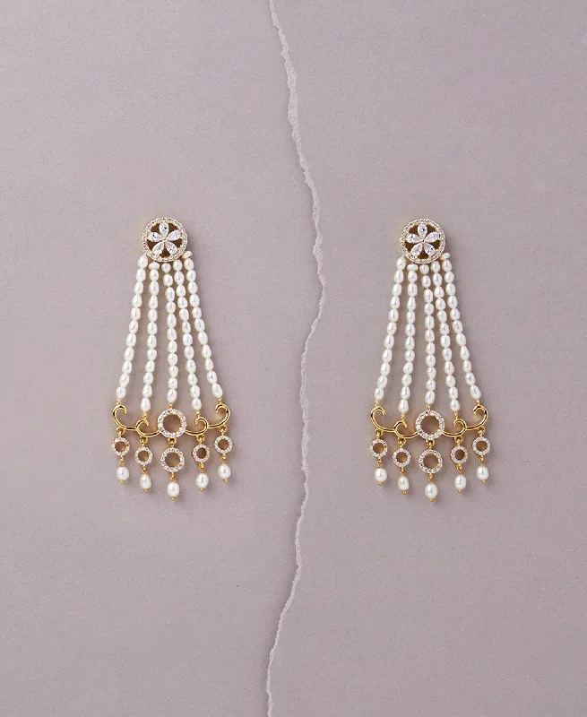 Gold Stud Earrings For Office Wear-Pearl and Stone Chandeliers