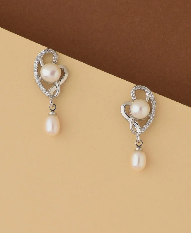 Handmade Earrings With Natural Materials-Heart Pearl Hang Earring