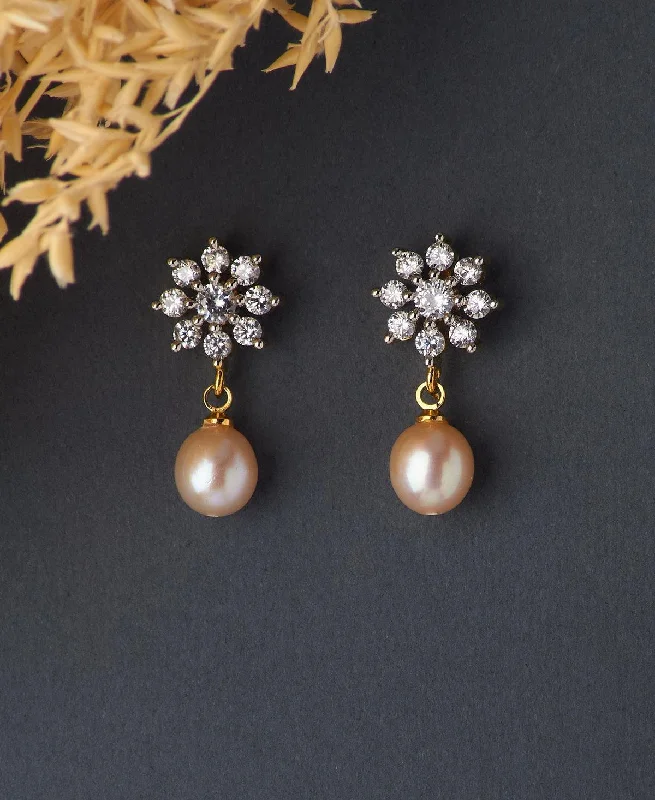 Stylish Tassel Earrings For Fashion Lovers-Floral Pink Pearl Hang Earring