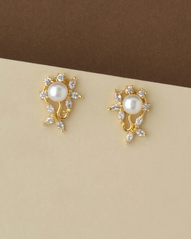 Luxury Earrings With Diamonds For Evening Wear-Floral Pearl & Stone Stud Earring