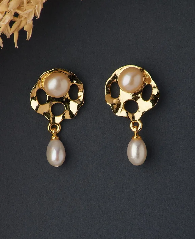 Statement Earrings For Cocktail Parties-Beautiful Hanging Pearl Earring