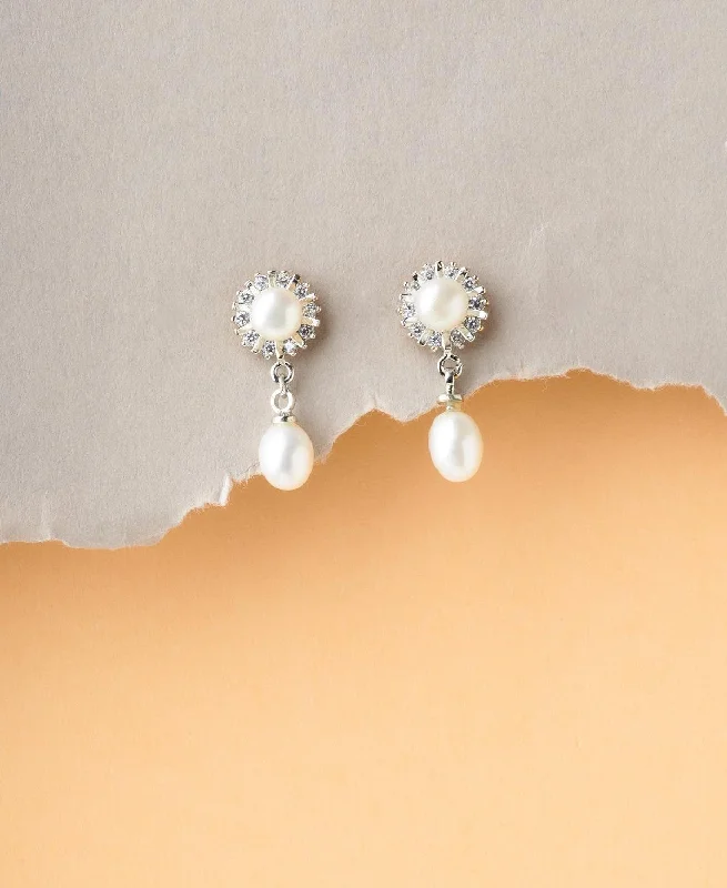 Chunky Earrings For Bold Look-Elegant Pearl Hanging Earring