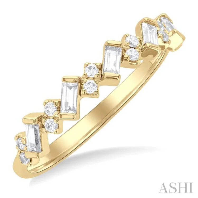 Sparkling Engagement Rings With Gemstones-1/3 ctw Zigzag Scatter Baguette and Round Cut Diamond Fashion Band in 14K Yellow Gold