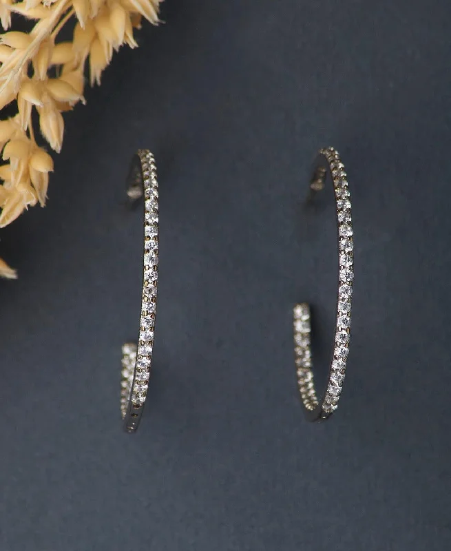 Elegant Gold Earrings For Special Events-Fashionable Stone Studded Silver Earring