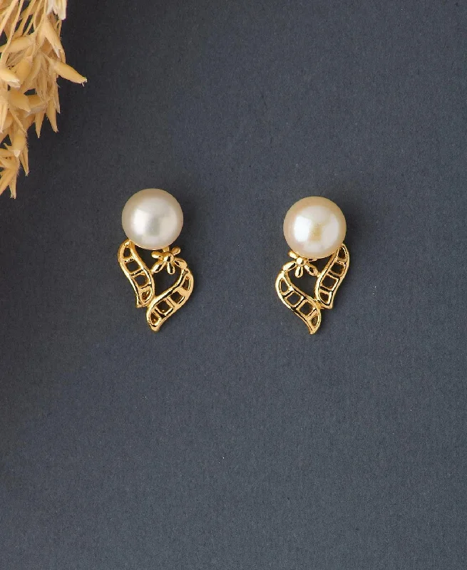 Elegant Gold Earrings For Special Occasions-Pretty Pearl Stud Earring